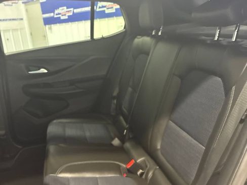 Used 2025 Buick Envista Preferred FWD image 28
