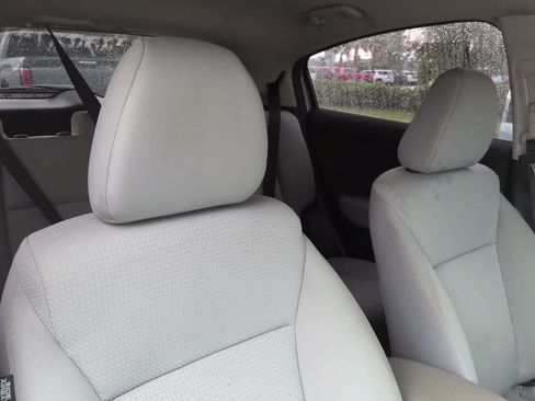 Used 2021 Honda HR-V LX image 7