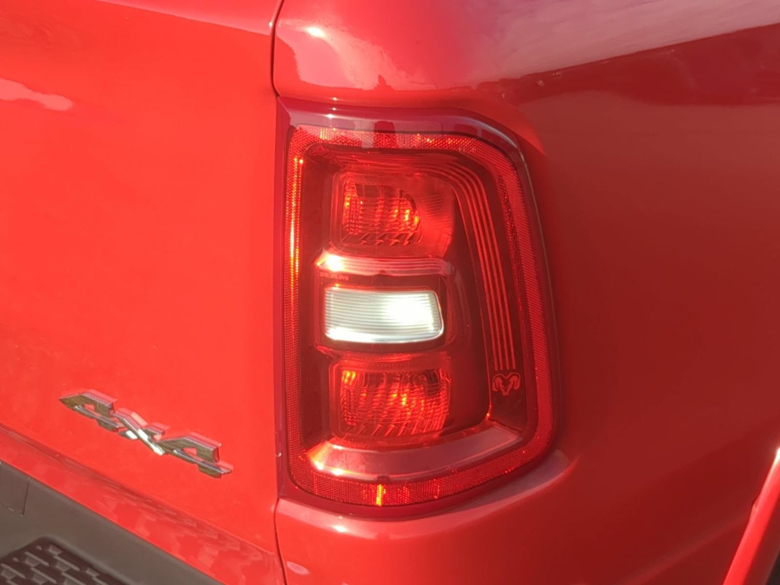 Used 2025 RAM 1500 Laramie AWD/4WD image 34