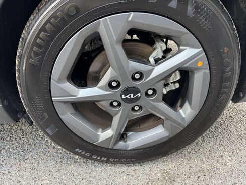 Used 2025 Kia K4 FWD image 31