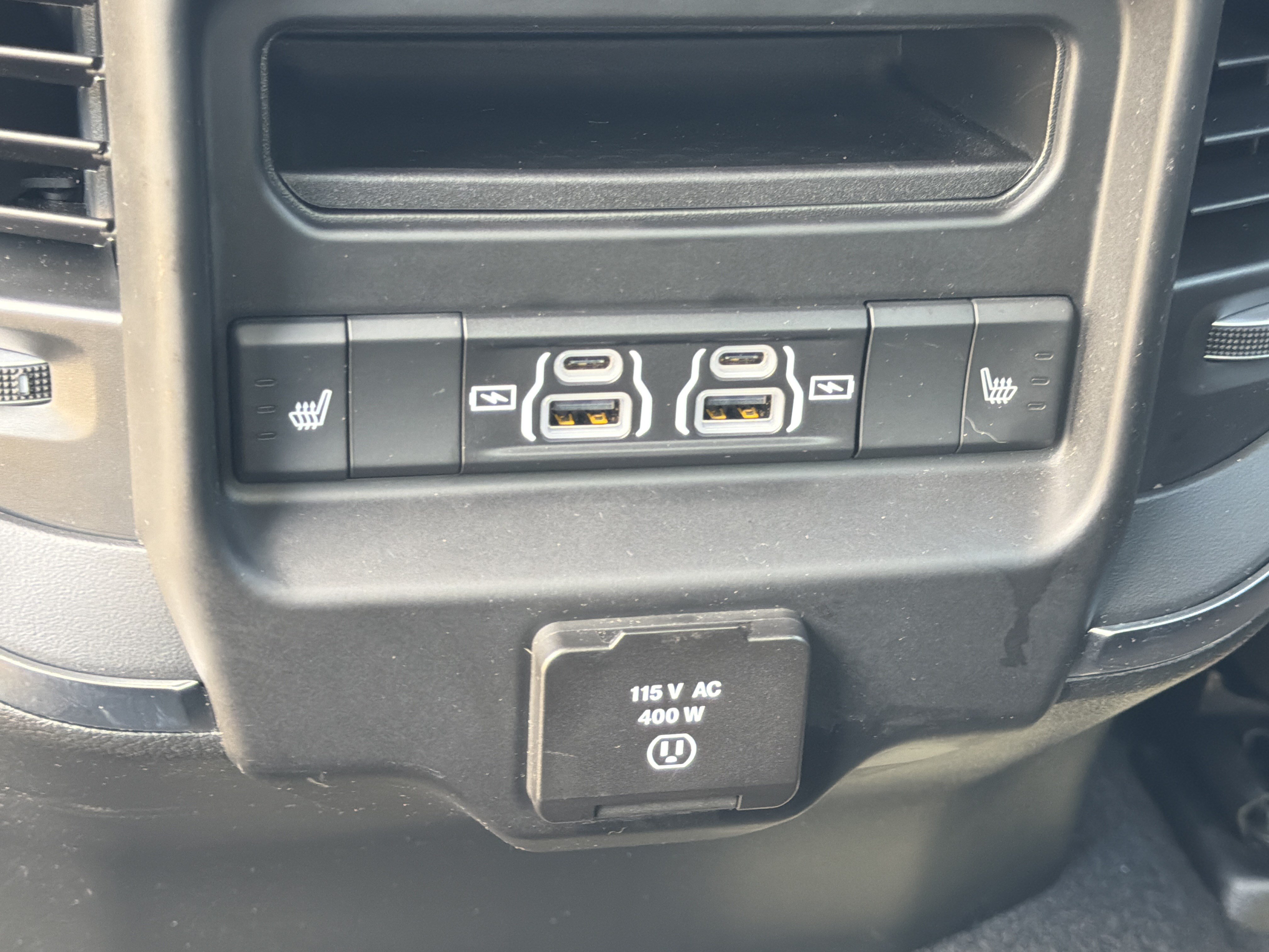 Used 2026 RAM 1500 Laramie AWD/4WD image 22