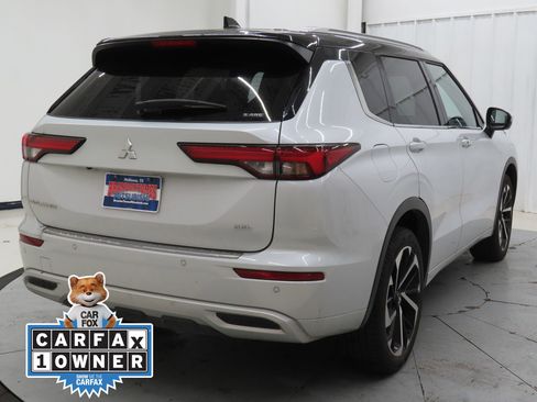 Used 2024 Mitsubishi Outlander SEL image 3