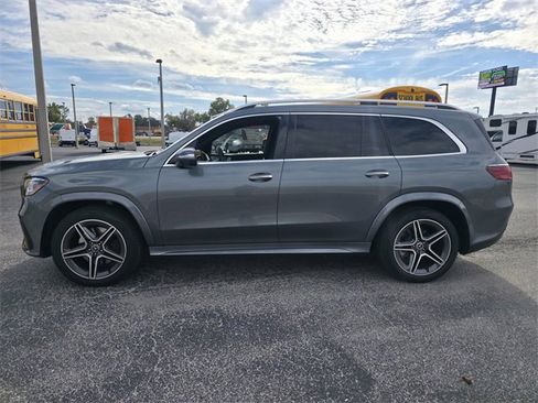 Used 2024 Mercedes-Benz GLS 450 4MATIC image 8