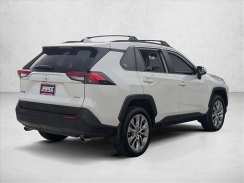 Used 2025 Toyota RAV4 XLE Premium image 5