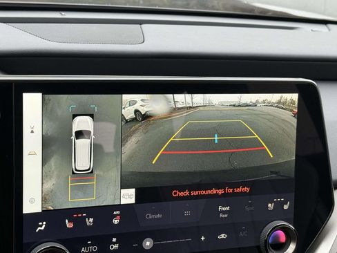 Used 2026 Lexus TX 500h AWD image 12