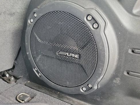 Used 2020 Jeep Wrangler Unlimited Sahara w/ Uconnect 4C Nav & Sound Group AWD/4WD image 9