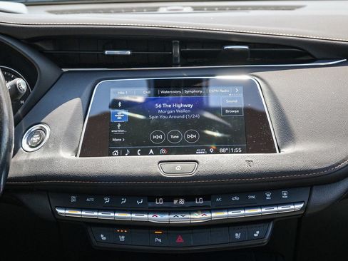 Used 2019 Cadillac XT4 Sport FWD image 14