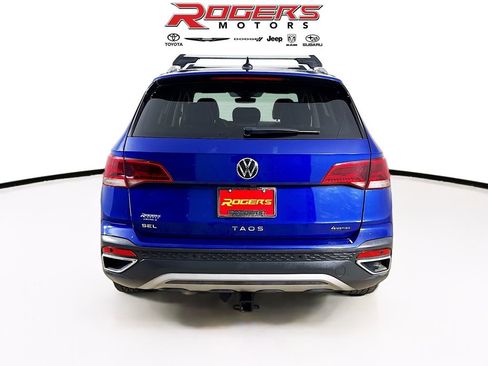 Used 2023 Volkswagen Taos SEL image 6