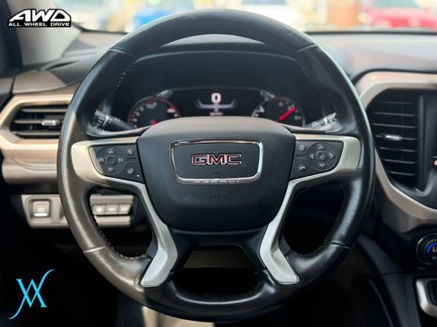 Used 2020 GMC Acadia Denali w/ Technology Package AWD/4WD image 31