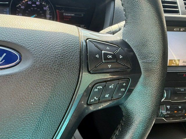 Used 2018 Ford Explorer XLT w/ Equipment Group 201A FWD image 17