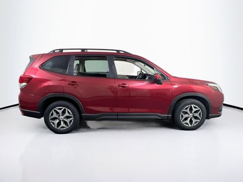 Used 2023 Subaru Forester Premium AWD/4WD image 4