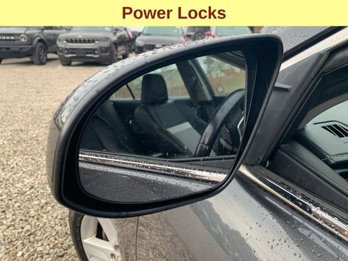 Used 2012 Toyota Camry SE image 8