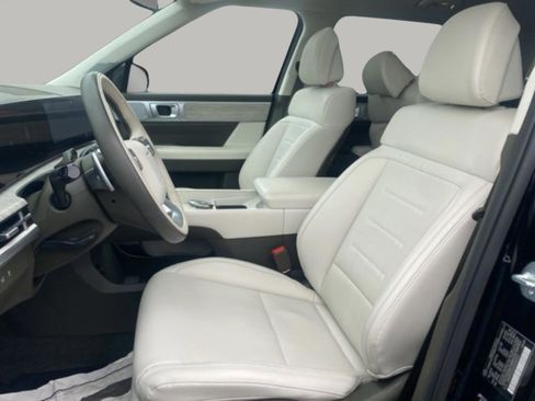 Used 2025 Hyundai Santa Fe Calligraphy image 11