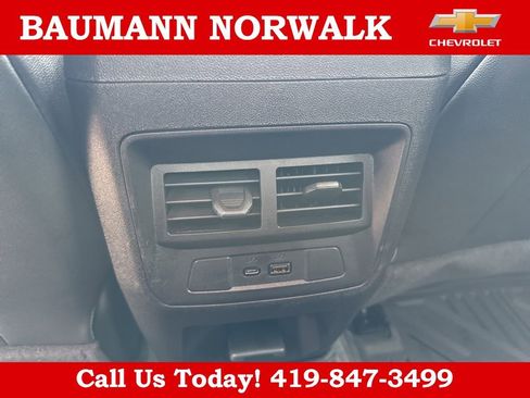 Used 2024 Chevrolet Colorado ZR2 w/ ZR2 Convenience Package III AWD/4WD image 20
