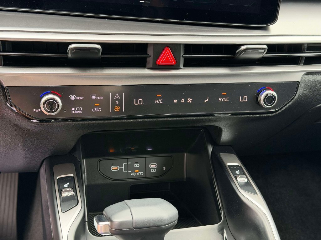 Certified 2026 Kia Sorento S AWD/4WD image 30