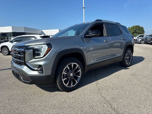 New 2027 GMC Terrain Elevation w/ Elevation Premium Package FWD image 2