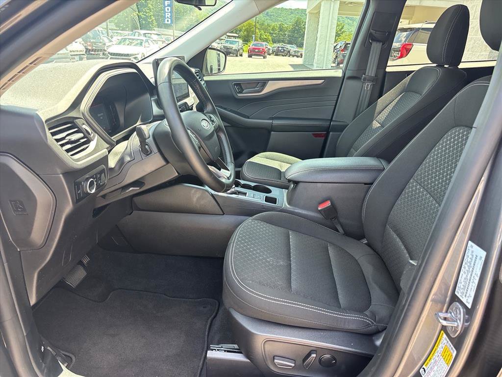 Used 2024 Ford Escape Active w/ Tech Pack #1 FWD image 9