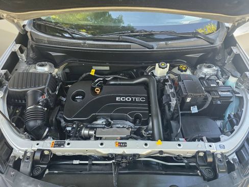 Used 2020 Chevrolet Equinox LT FWD image 18