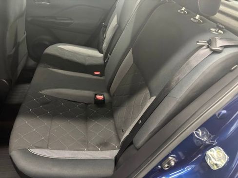 Used 2019 Nissan Kicks SV FWD image 10