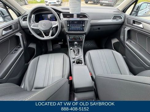 Certified 2023 Volkswagen Tiguan SE w/ Panoramic Sunroof Package AWD/4WD image 13