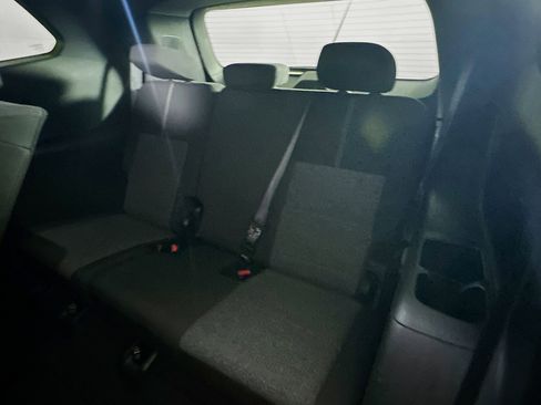 Used 2025 GMC Acadia Elevation image 30