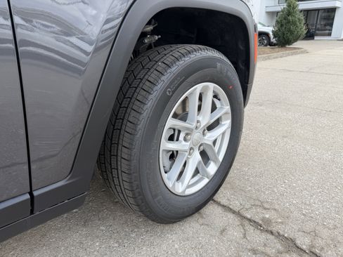 New 2026 Jeep Grand Cherokee L Laredo X image 23