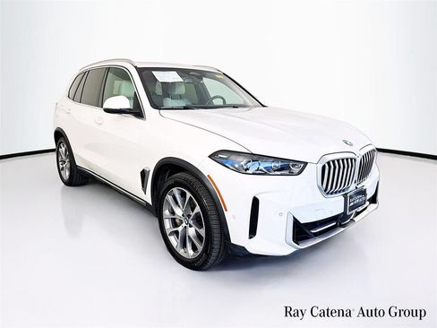 Used 2024 BMW X5 xDrive40i w/ Premium Package AWD/4WD image 1