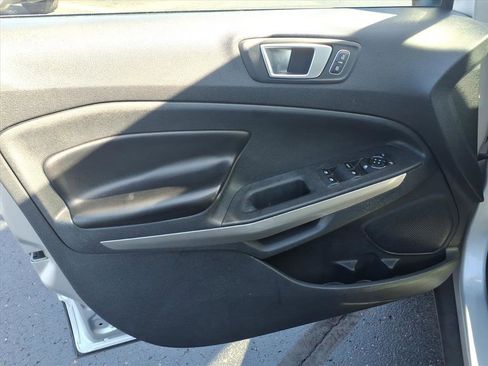 Used 2020 Ford EcoSport Titanium image 11