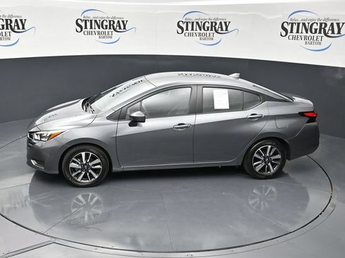 Used 2025 Nissan Versa SV FWD image 16