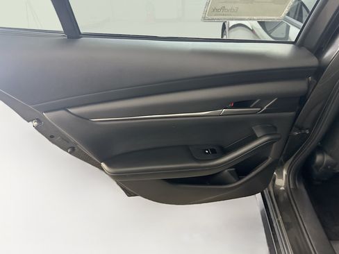 Used 2023 MAZDA MAZDA3 s FWD image 27