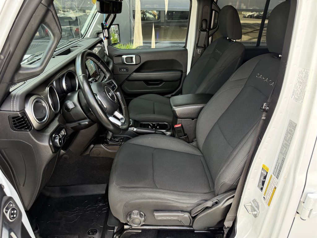 Used 2021 Jeep Wrangler Unlimited Sahara w/ Uconnect 4C Nav & Sound Group AWD/4WD image 15