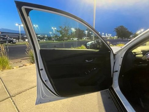 Used 2025 Honda Accord SE image 10
