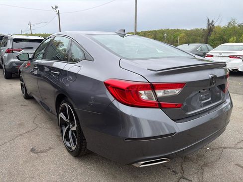 Used 2019 Honda Accord Sport image 11