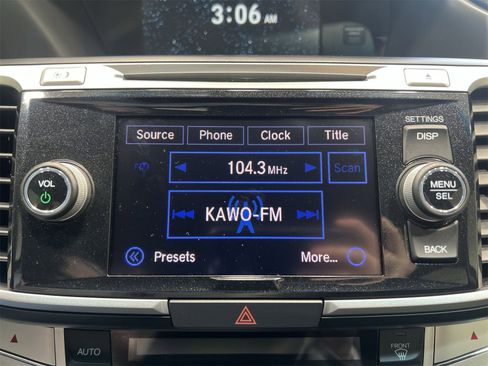 Used 2015 Honda Accord EX-L image 16