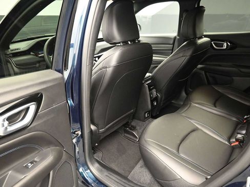Used 2026 Jeep Compass Limited AWD/4WD image 17