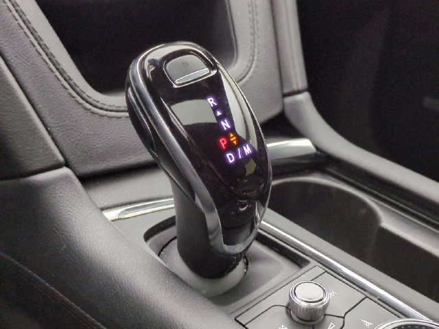 Used 2024 Cadillac XT6 Premium Luxury w/ LPO, Floor Liner Package AWD/4WD image 17