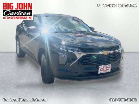 Used 2026 Chevrolet Trax LS FWD image 9