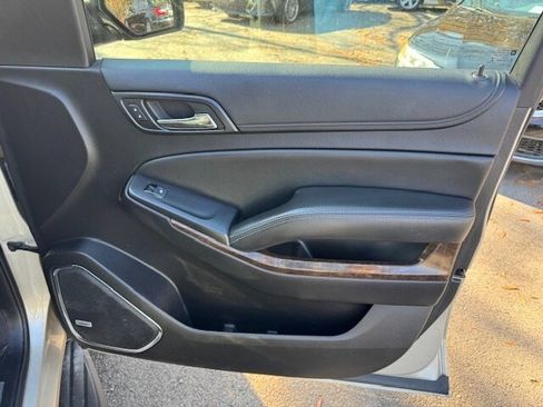 Used 2016 Chevrolet Suburban LT image 22