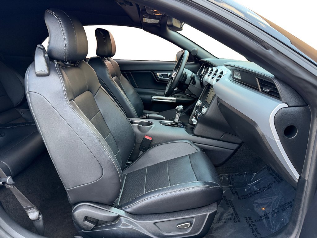 Used 2016 Ford Mustang GT Premium w/ Equipment Group 401A RWD image 18