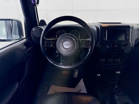 Used 2014 Jeep Wrangler Unlimited Altitude image 21
