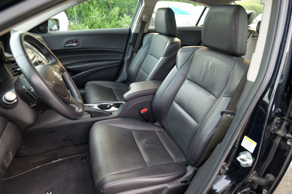 Used 2015 Acura ILX w/ Premium Package FWD image 21