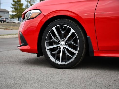 Used 2022 Honda Civic Touring image 13