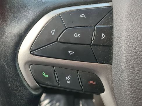 Certified 2020 Jeep Grand Cherokee Altitude image 23