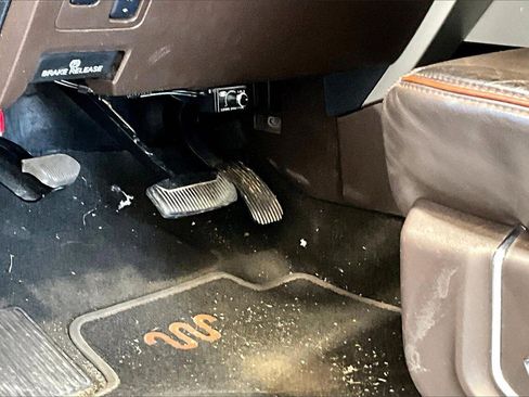 Used 2017 Ford F250 King Ranch w/ King Ranch Ultimate Package image 22