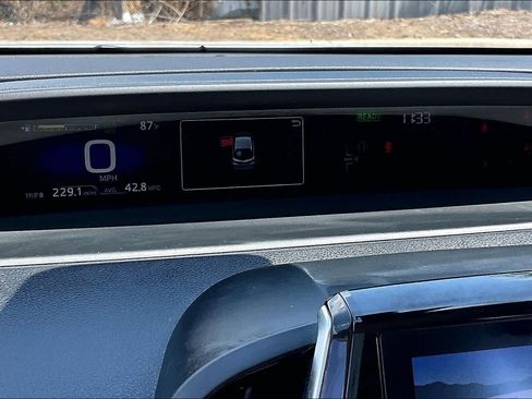 Used 2021 Toyota Prius Prime Limited FWD image 26