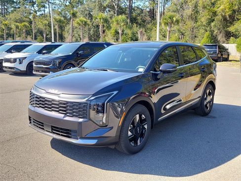 New 2026 Kia Sportage LX image 3