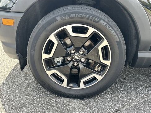 Used 2021 Ford Bronco Sport Outer Banks w/ Outer Banks Package (96D) image 11