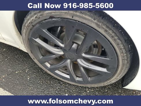 Used 2022 Tesla Model S Base image 2