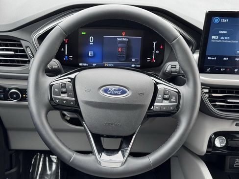 Used 2024 Ford Escape SE image 7