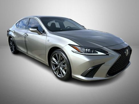 Used 2019 Lexus ES 350 F Sport image 3